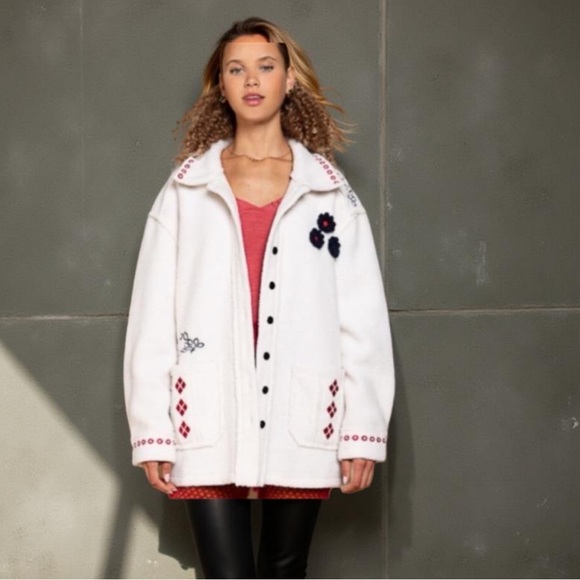 POL Jacket embroidered Sherpa jacket WarmCozy New Oversized Boutique - Picture 14 of 16